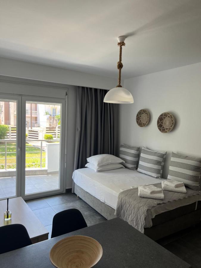 Lamda Deluxe Apartments Keramotí Kültér fotó