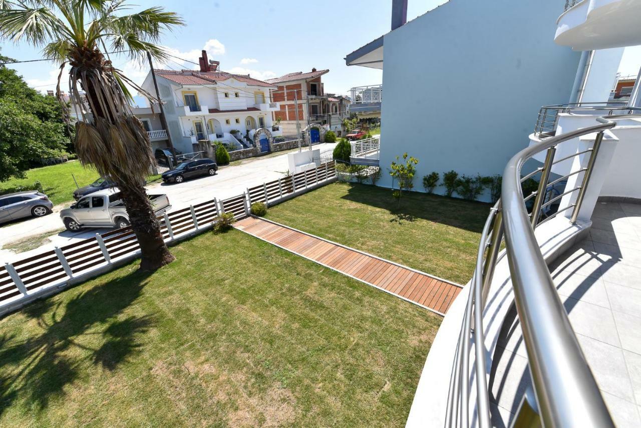 Lamda Deluxe Apartments Keramotí Kültér fotó